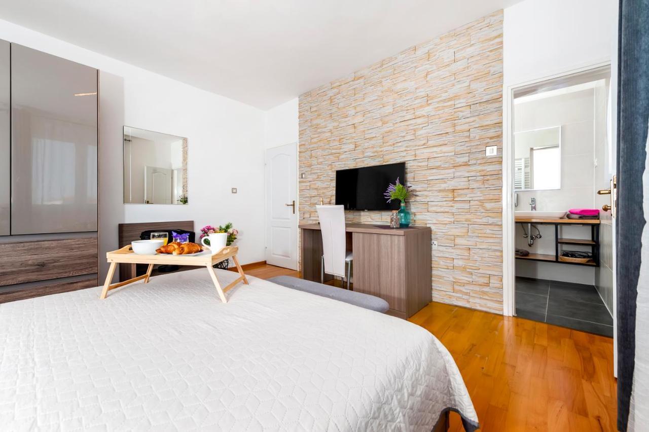Apartment & Rooms Graciela Rovinj Eksteriør billede