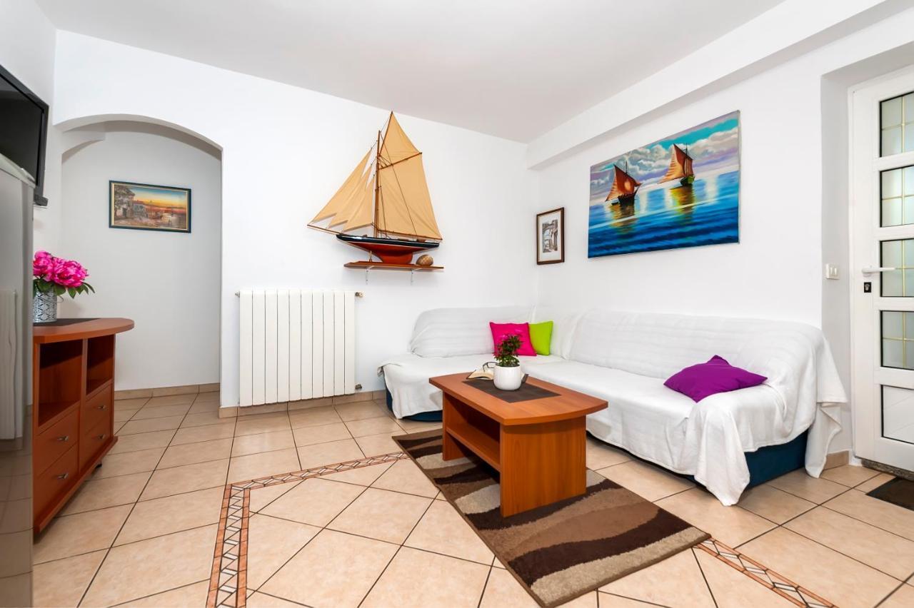 Apartment & Rooms Graciela Rovinj Eksteriør billede