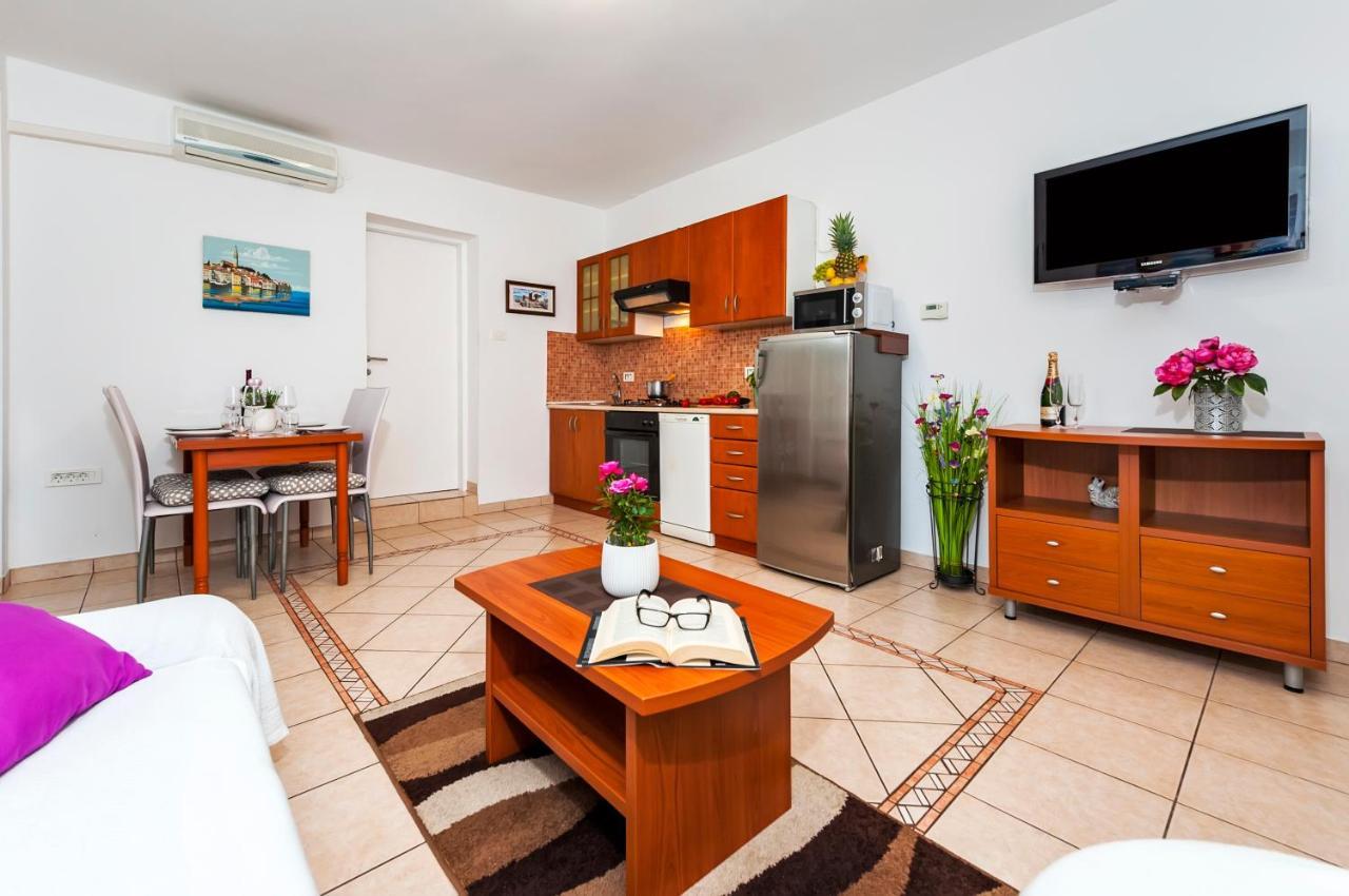 Apartment & Rooms Graciela Rovinj Eksteriør billede